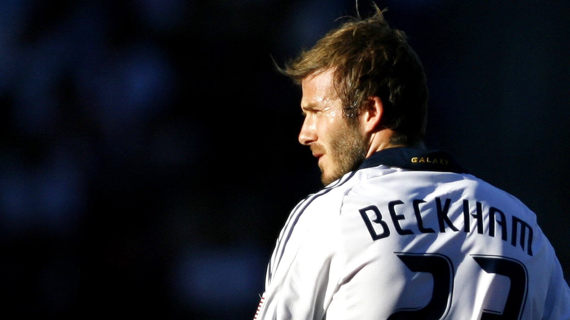 爱游戏app-世界杯传奇夜：精彩瞬间永载史册！，世界杯百大传奇